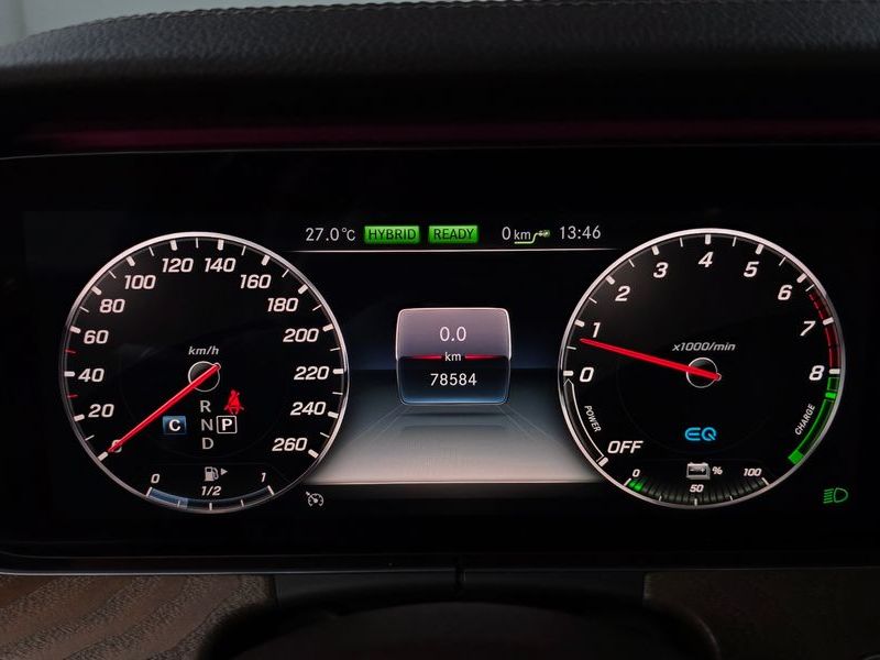 2019 Mercedes-Benz E-Class E300e Exclusive photo 8