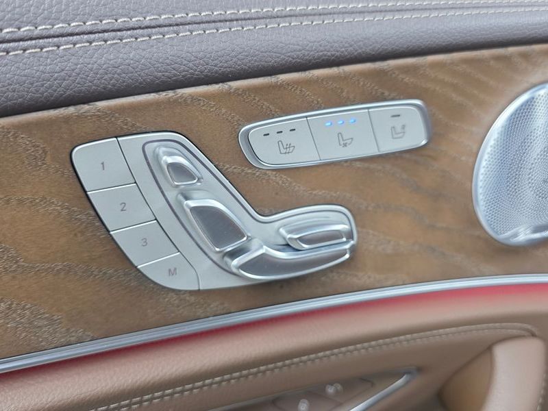 2019 Mercedes-Benz E-Class E300e Exclusive photo 28