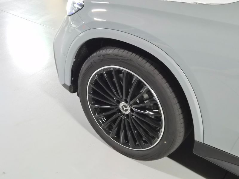 2026 Mercedes-Benz C-Class GLC300 4MATIC Coupe photo 8