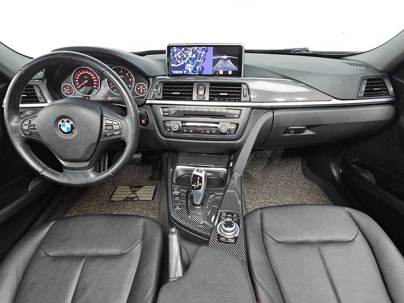 2013 BMW 3 Series 320d photo 7