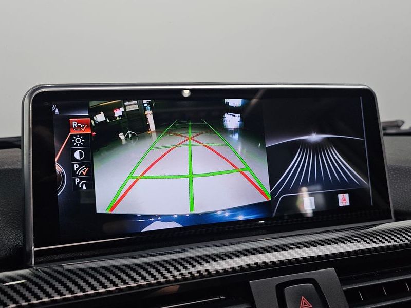 2013 BMW 3 Series 320d photo 16