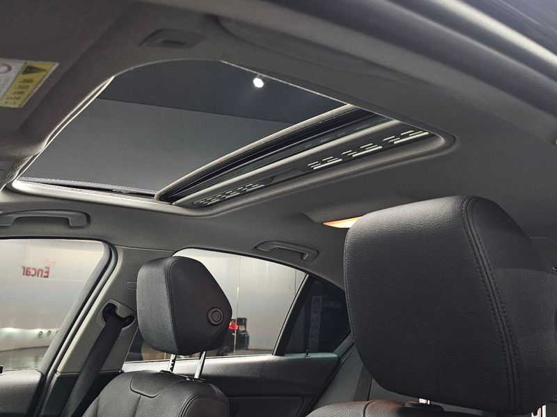 2013 BMW 3 Series 320d photo 19