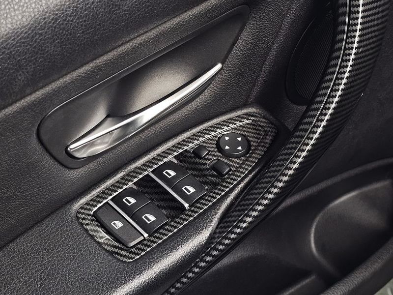 2013 BMW 3 Series 320d photo 29