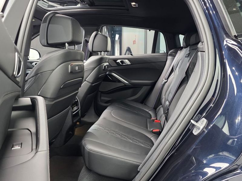 2025 BMW X6 xDrive40d M Sport Online Exclusive photo 12