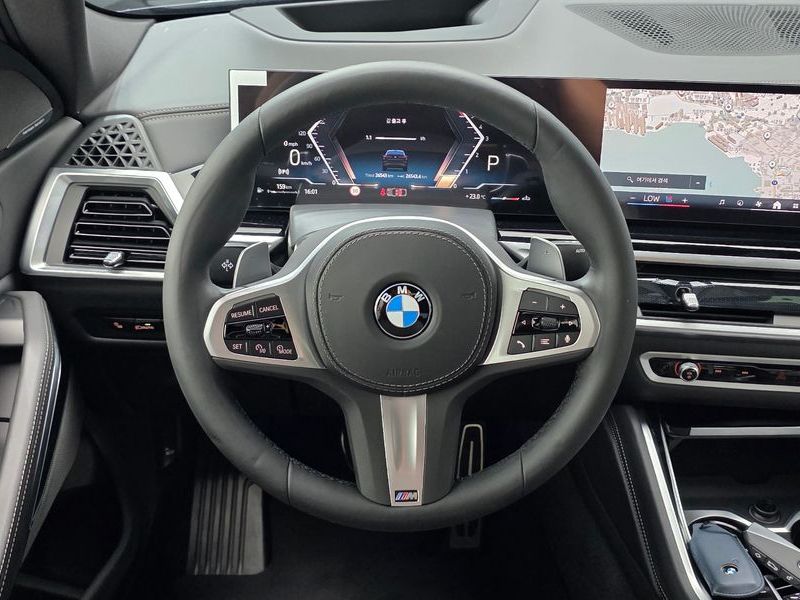 2025 BMW X6 xDrive40d M Sport Online Exclusive photo 13