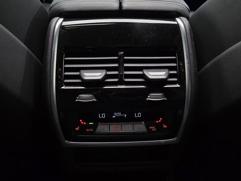 2025 BMW X6 xDrive40d M Sport Online Exclusive photo 27