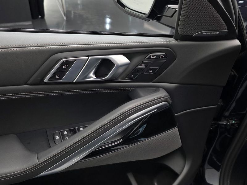 2025 BMW X6 xDrive40d M Sport Online Exclusive photo 28