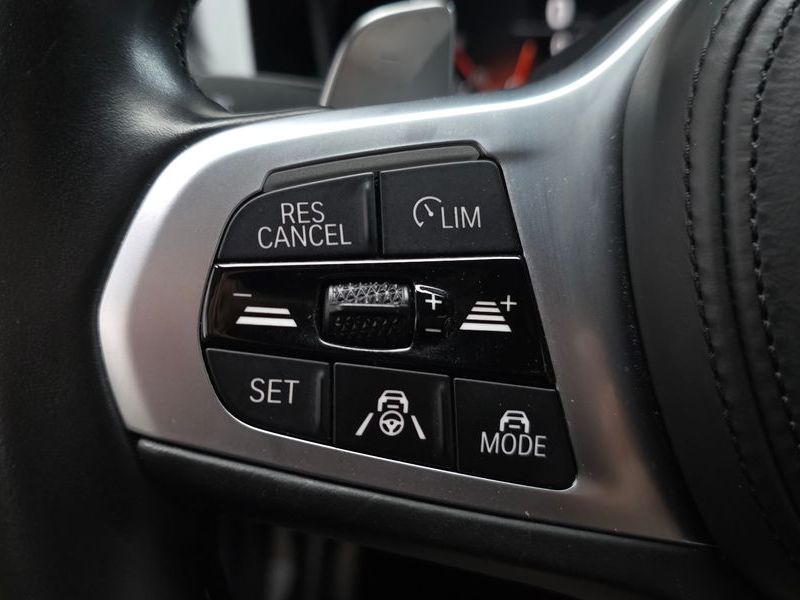 2022 BMW 3 Series 320d M Sport photo 14