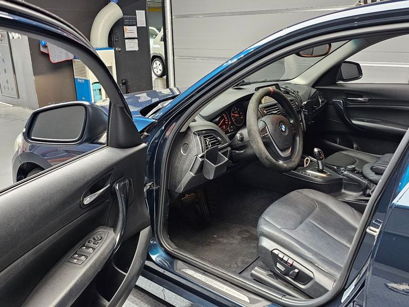 2014 BMW 1 Series 118d Urban Pack1 5Dr photo 10