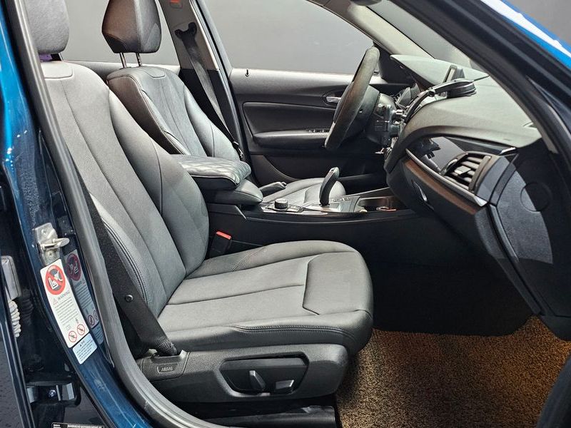 2014 BMW 1 Series 118d Urban Pack1 5Dr photo 11
