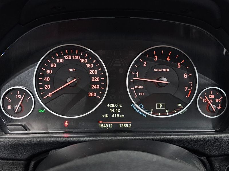 2012 BMW 3 Series 328i photo 8