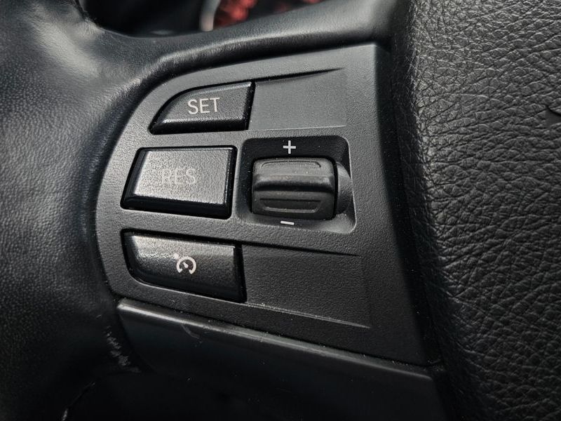 2012 BMW 3 Series 328i photo 28