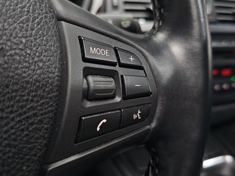 2012 BMW 3 Series 328i photo 29