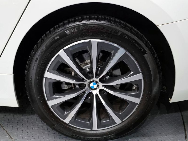 2023 BMW 3 Series 320i photo 22