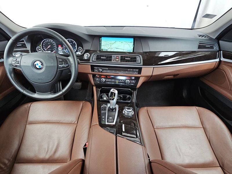 2013 BMW 5 Series 525d xDrive photo 7