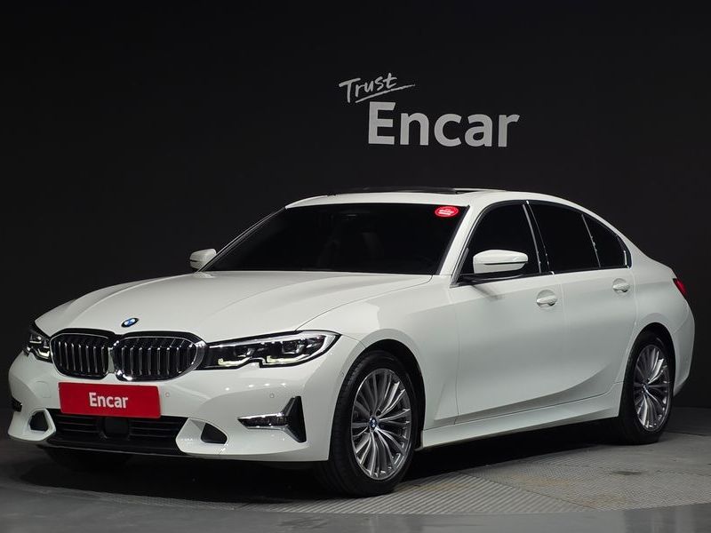 2022 BMW 3 Series 320d Luxury photo 1