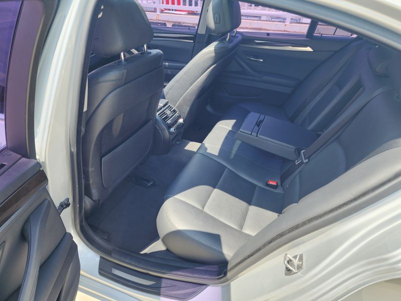 2014 BMW 5 Series 528i xDrive photo 10