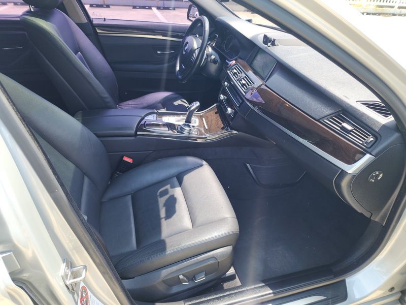 2014 BMW 5 Series 528i xDrive photo 12