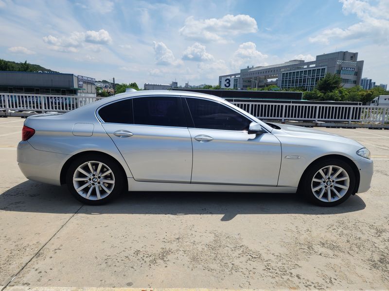 2014 BMW 5 Series 528i xDrive photo 18