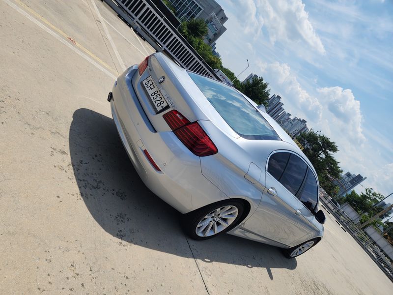 2014 BMW 5 Series 528i xDrive photo 20