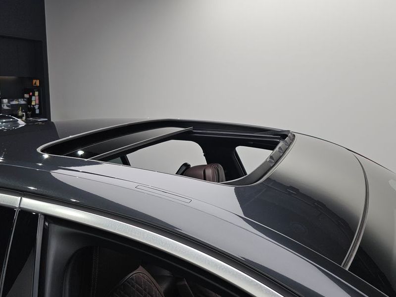2021 BMW 5 Series 523d M Sport photo 18