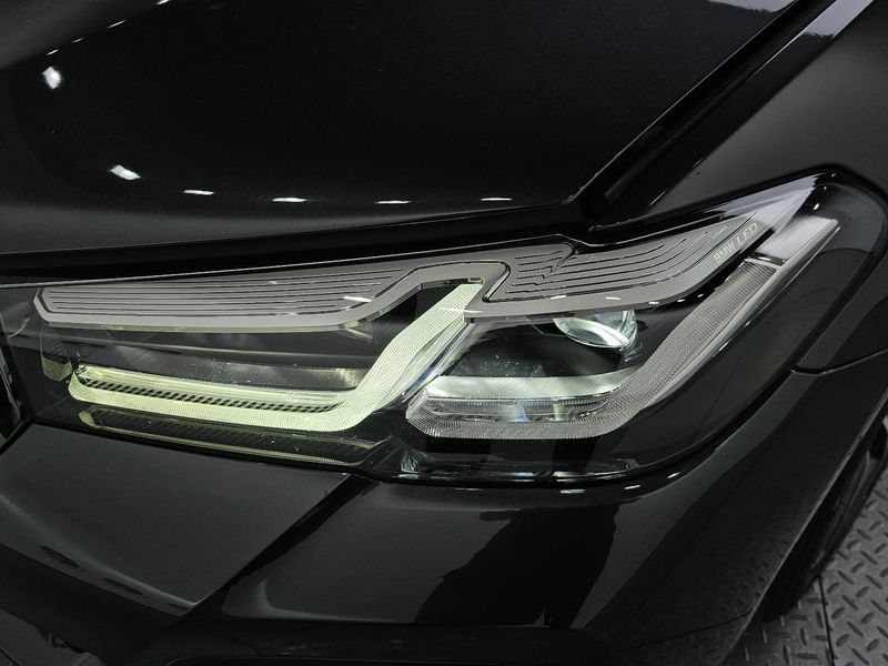 2021 BMW 5 Series 523d M Sport photo 22