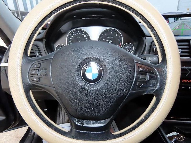 2014 BMW 3 Series 320d xDrive photo 8