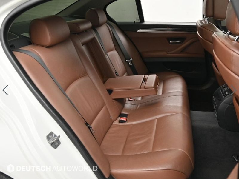 2013 BMW 5 Series 520d photo 12