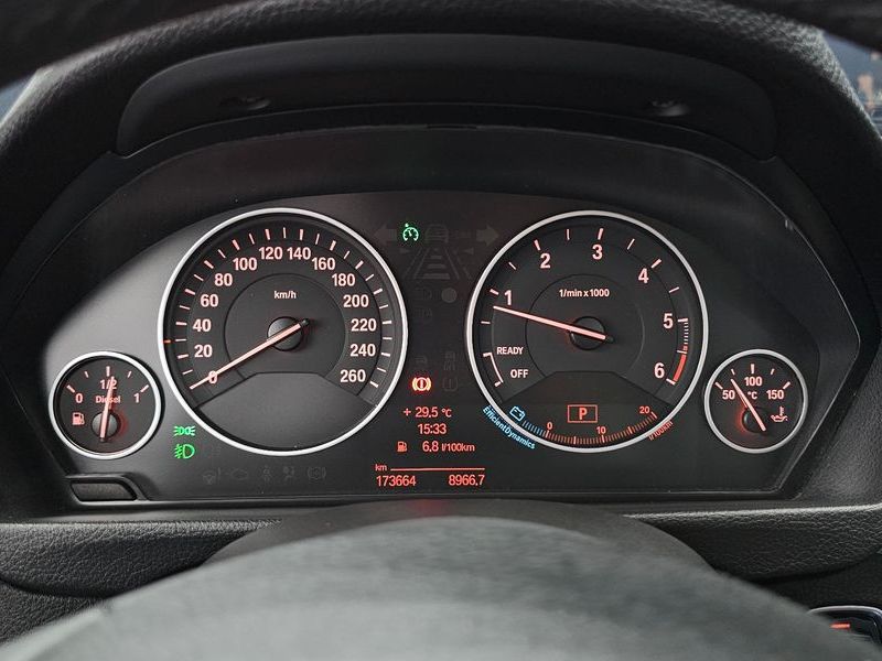 2013 BMW 3 Series 320d xDrive photo 8