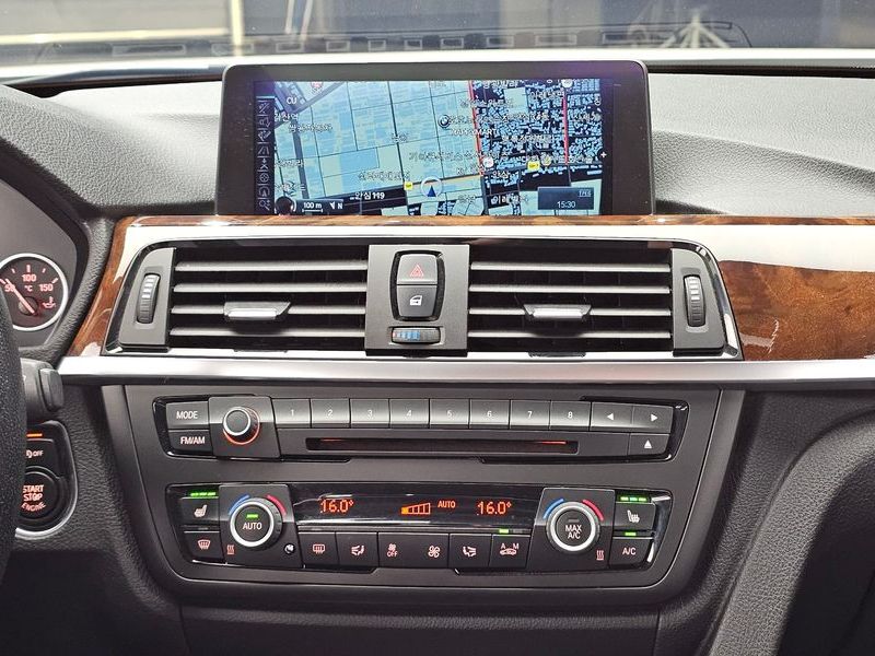2013 BMW 3 Series 320d xDrive photo 15