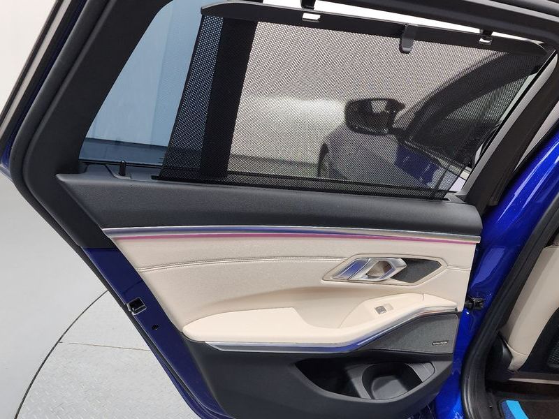 2021 BMW 3 Series M340i xDrive Touring photo 25