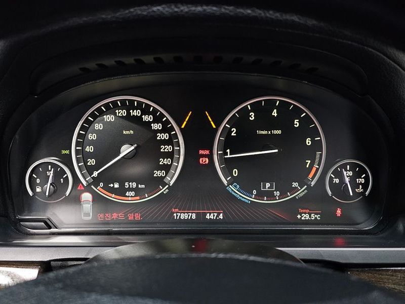 2012 BMW 7 Series 740i photo 8