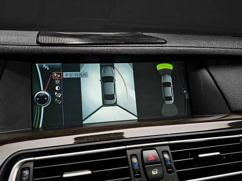 2012 BMW 7 Series 740i photo 15