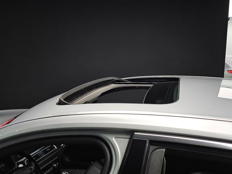 2012 BMW 7 Series 740i photo 20