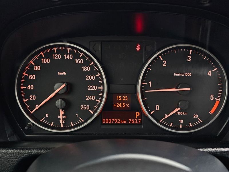2012 BMW X1 xDrive 23d photo 8