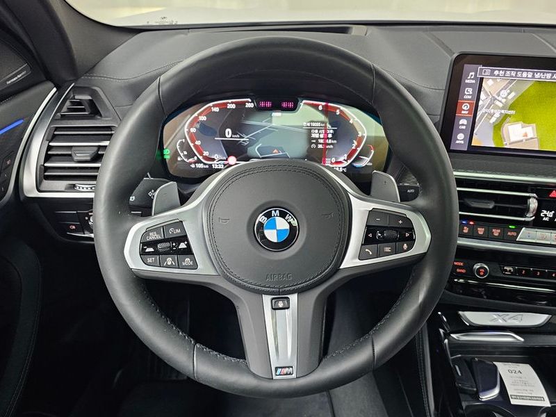 2025 BMW X4 xDrive20i M Sport Pro Special Edition photo 12