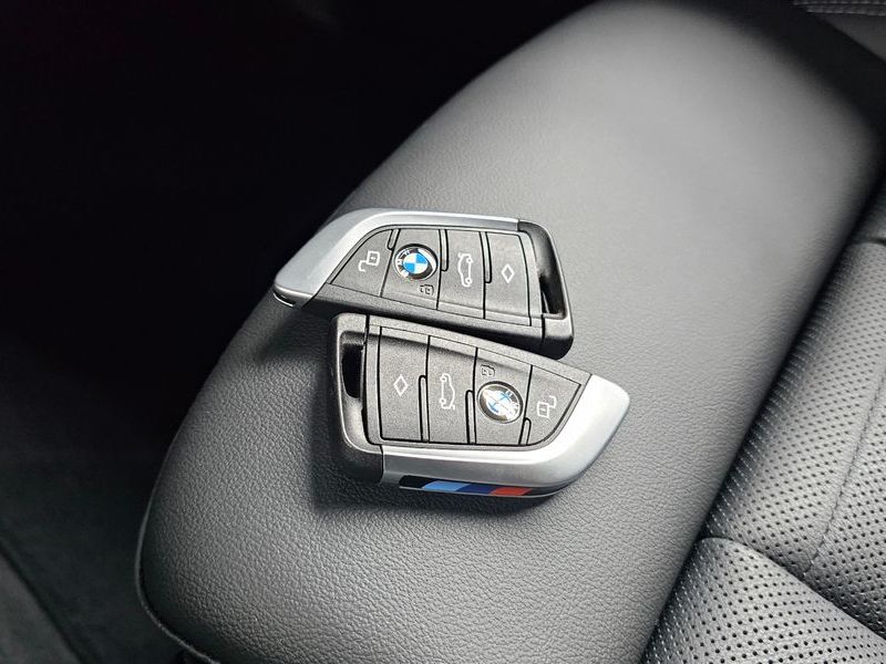 2025 BMW X4 xDrive20i M Sport Pro Special Edition photo 17
