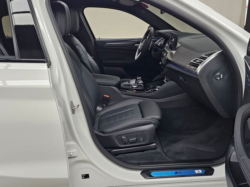 2025 BMW X4 xDrive20i M Sport Pro Special Edition photo 26