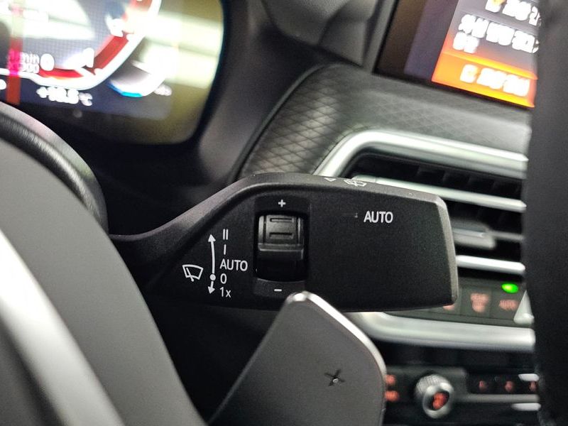 2025 BMW X4 xDrive20i M Sport Pro Special Edition photo 29