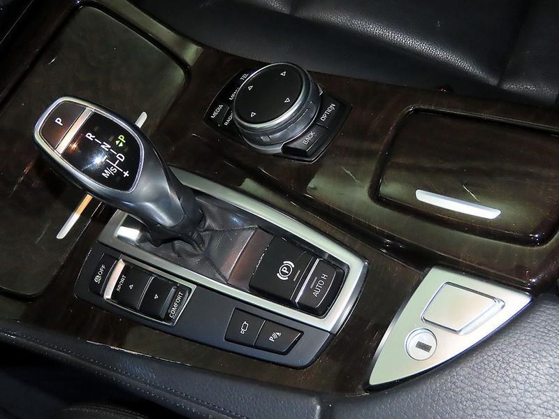 2015 BMW 5 Series 528i photo 12