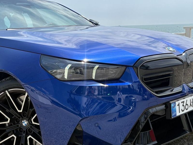 2026 BMW M5 Sedan photo 14