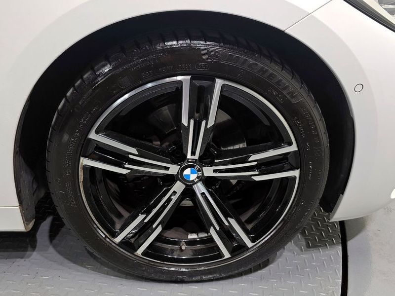 2021 BMW 4 Series 420i M Sport Coupe photo 21