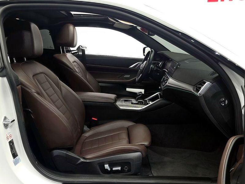 2021 BMW 4 Series 420i M Sport Coupe photo 25