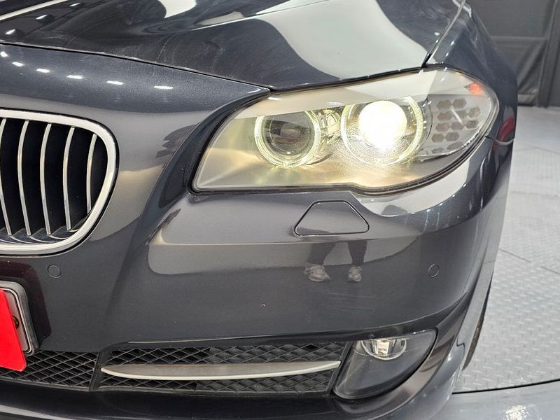 2012 BMW 5 Series 528i photo 22