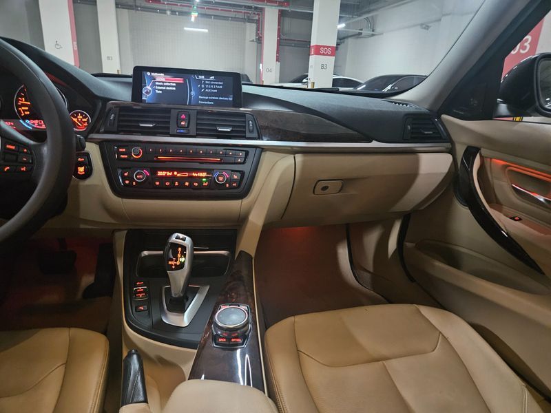 2015 BMW 3 Series 328i xDrive photo 11