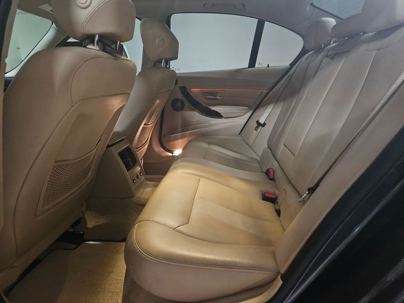 2015 BMW 3 Series 328i xDrive photo 15