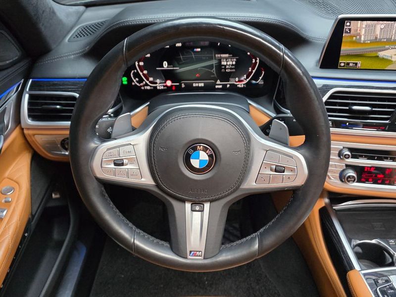 2021 BMW 7 Series 740Li xDrive M Sport Package photo 27