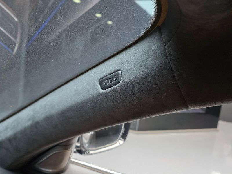 2021 BMW 7 Series 740Li xDrive M Sport Package photo 30