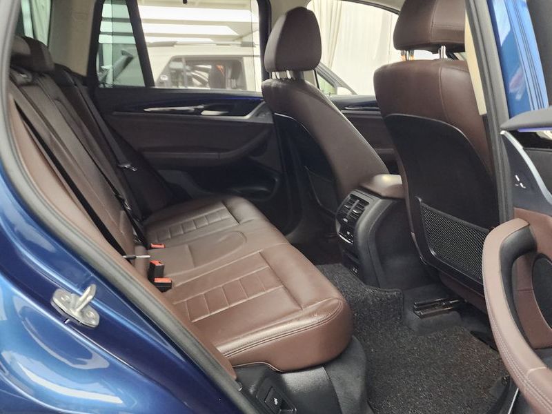2020 BMW X3 xDrive 20i Luxury photo 12