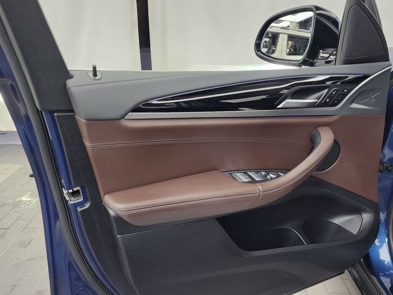 2020 BMW X3 xDrive 20i Luxury photo 24